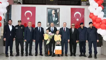 Karne alan mutlu öğrenciler