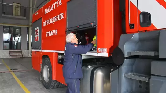 Malatyalı Süleyman Şahin, 17 Yıllık Bekleyişin Ardından İtfaiyeci Oldu