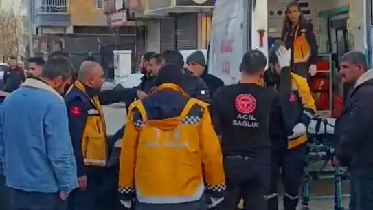 Diyarbakır Kayapınar’da Çarpışan İki Araçta 2 Yaralı