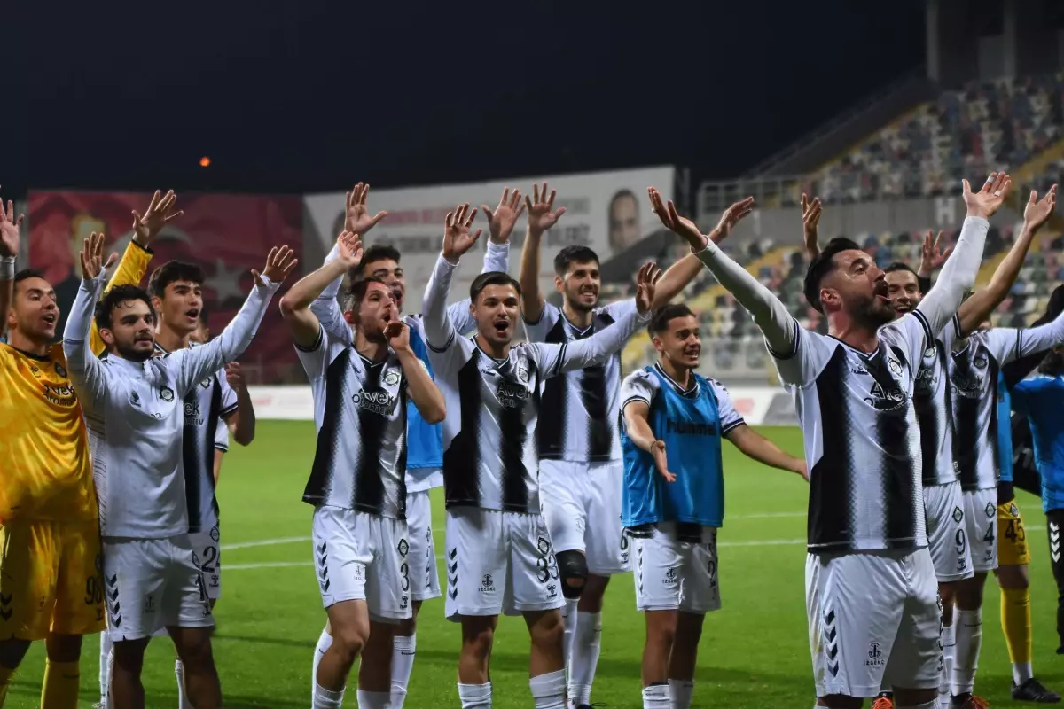Altay'ın 112. Yıl Kutlaması ve Ayvalıkgücü Maçına Hazırlık