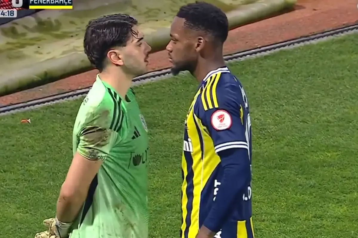 Mert Günok'tan Genç Kaleci Beytullah Buğra İpek'e Moral Dolu Jest