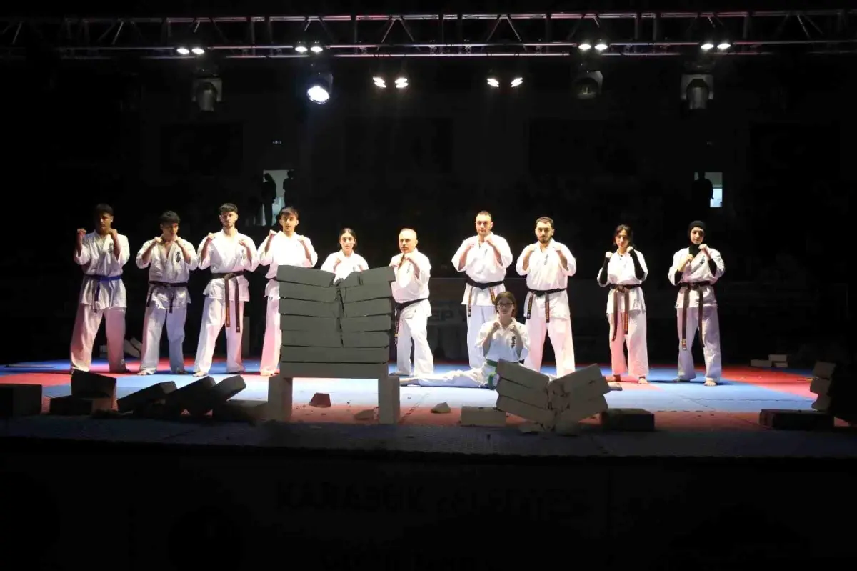 Karabük’te Kyokushin Karate Şampiyonası Açıldı: 30 İl 40 Kulüp Yarışıyor
