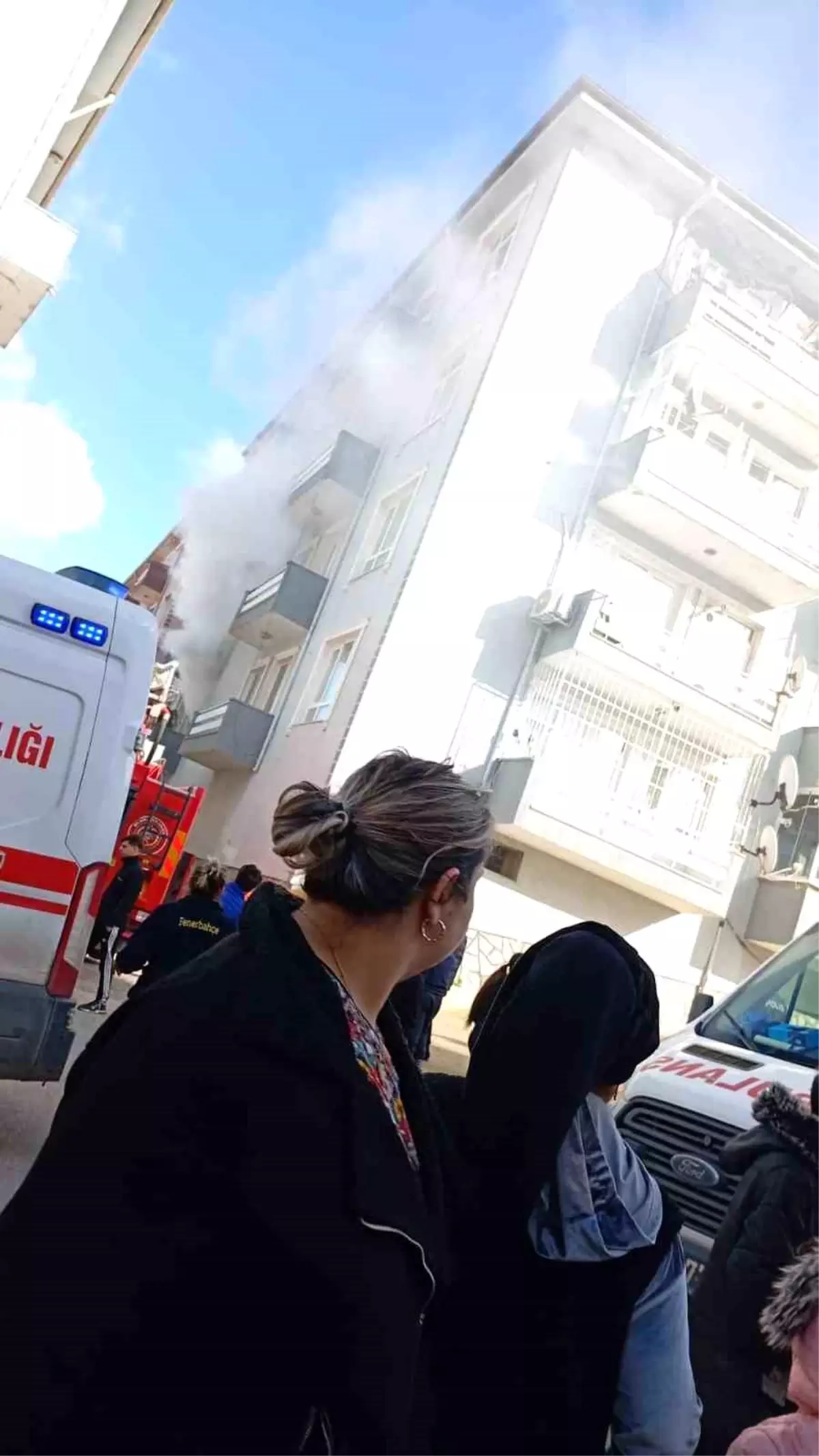 Bursa'nın Karacabey İlçesinde Yangın: Yatalak Adam ve Kedisi Hayatını Kaybetti