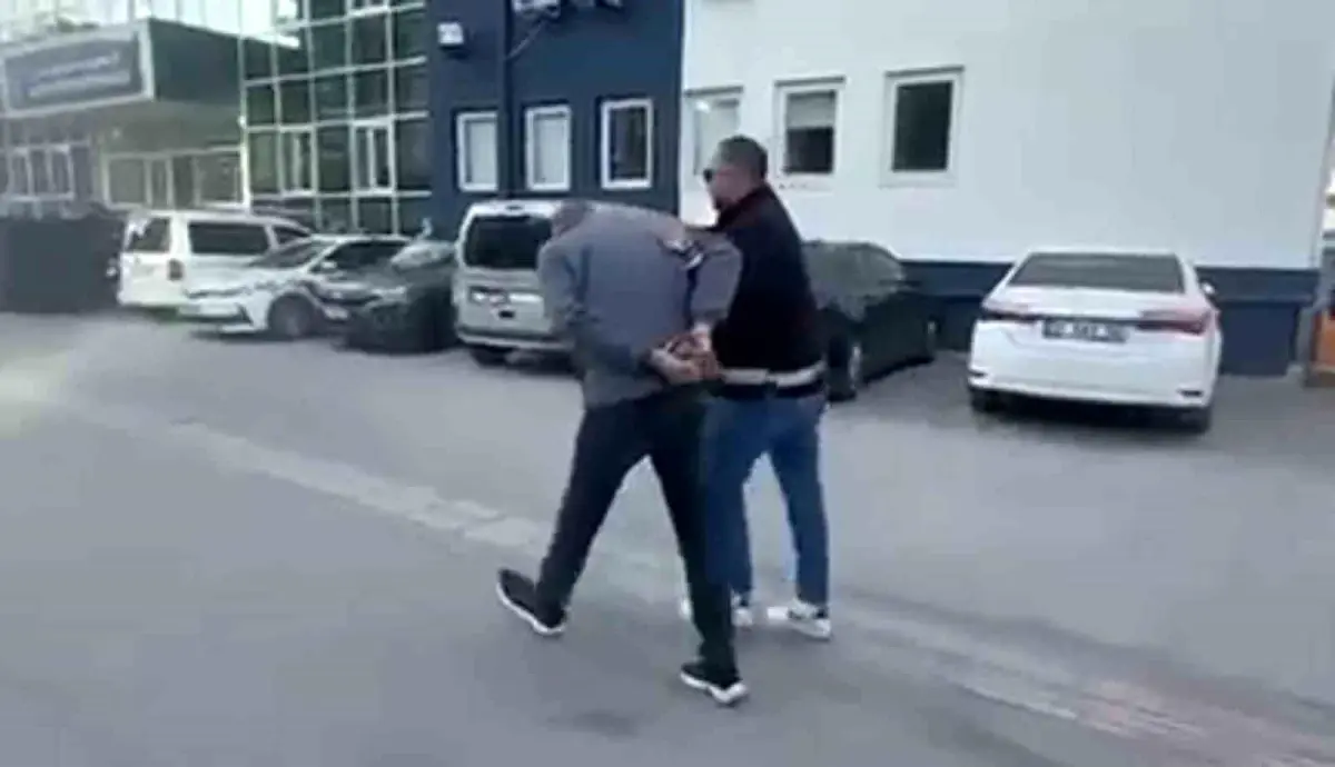 İskenderun’da Mahkeme Kararıyla Aranan İki Şahıs Tutuklandı