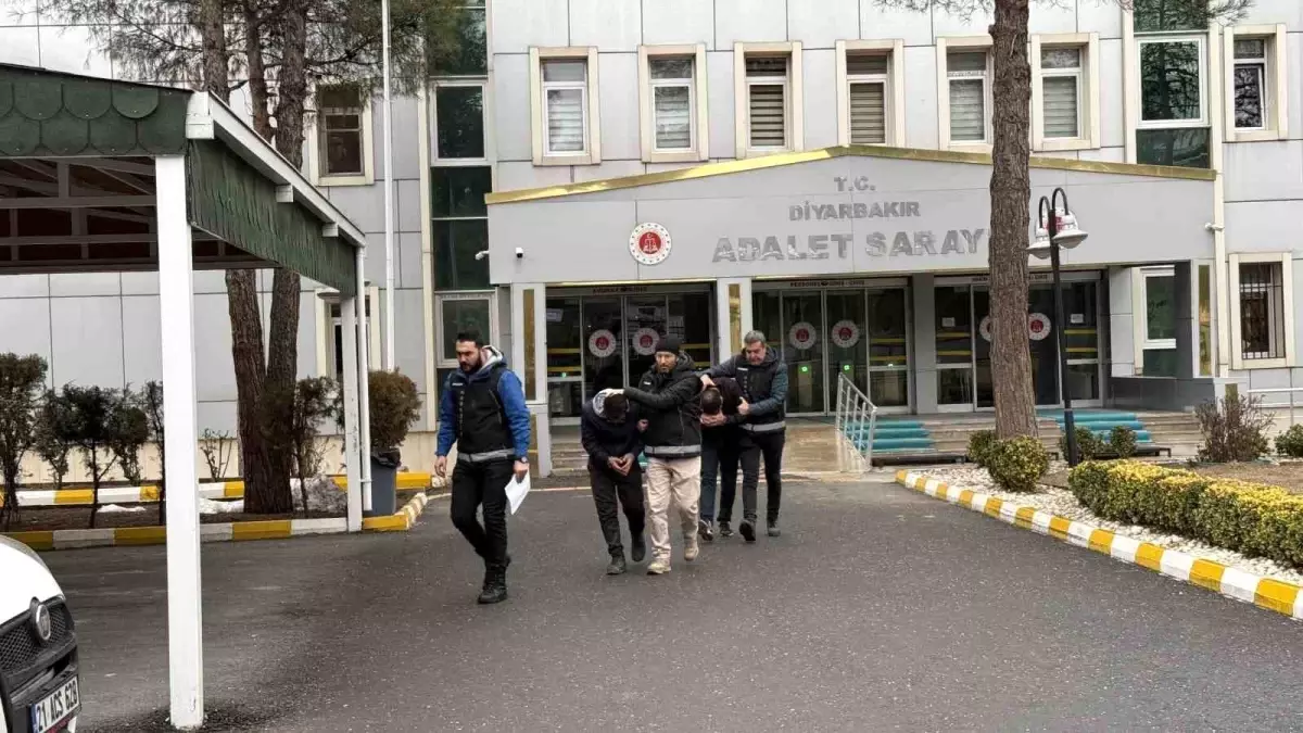 Diyarbakır'da 800 gramı aşkın uyuşturucu operasyonu