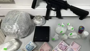 İzmir'in Menderes Mahallesinde 29 Yıllık Hapis Cezalı Firari Yakalandı