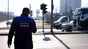 Denizli Zabıta ekiplerinin operasyon anı