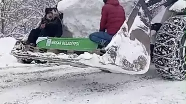 Tokat’ta Kar Felaketi: Cenaze İş Makinesiyle Köye Ulaştırıldı