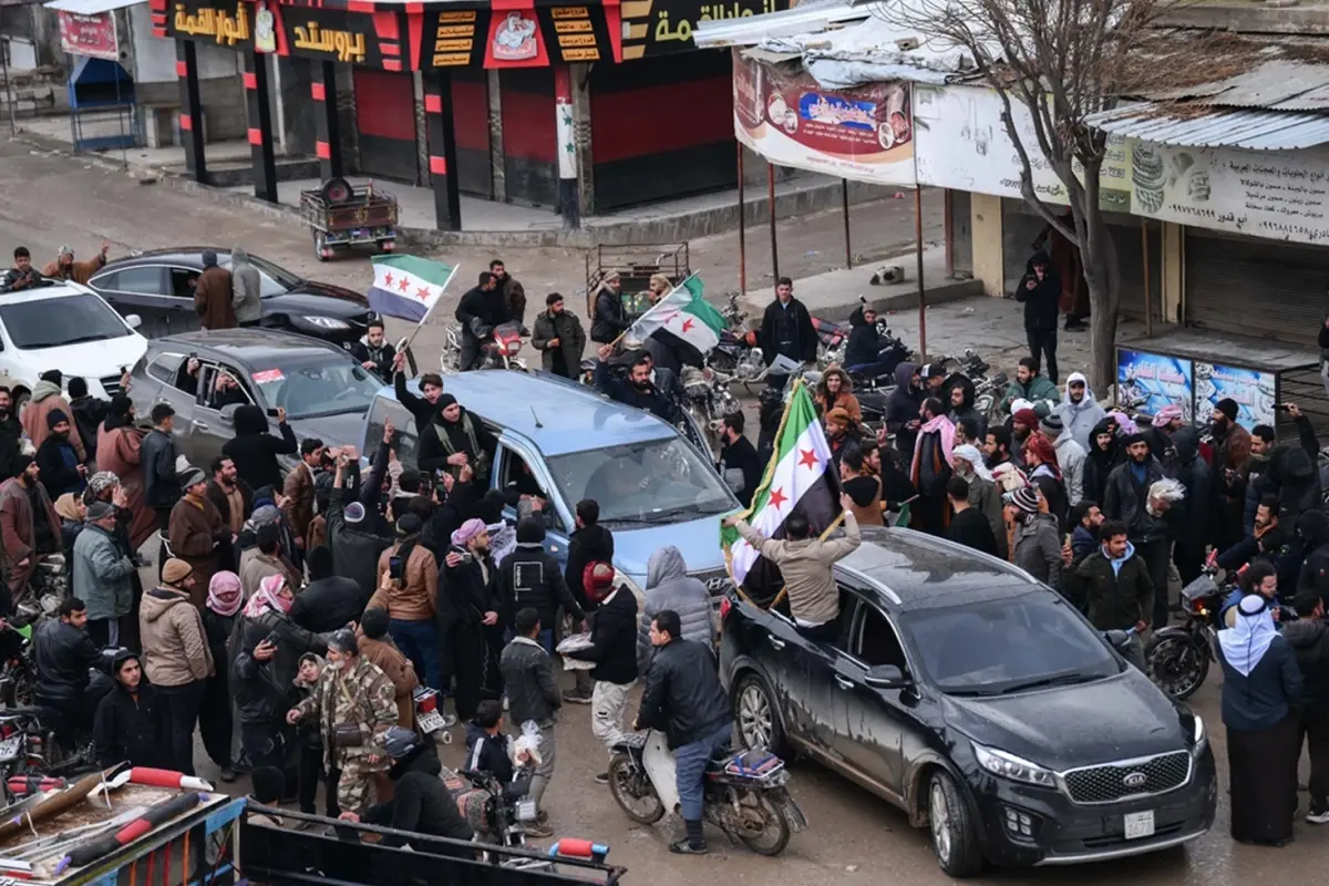 Suriye Ordusu Yeni Bölgeleri Ele Geçirdi: Halk Sokaklarda Coşkuyla Kutladı