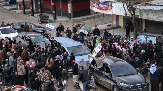 Suriye Ordusu Yeni Bölgeleri Ele Geçirdi: Halk Sokaklarda Coşkuyla Kutladı