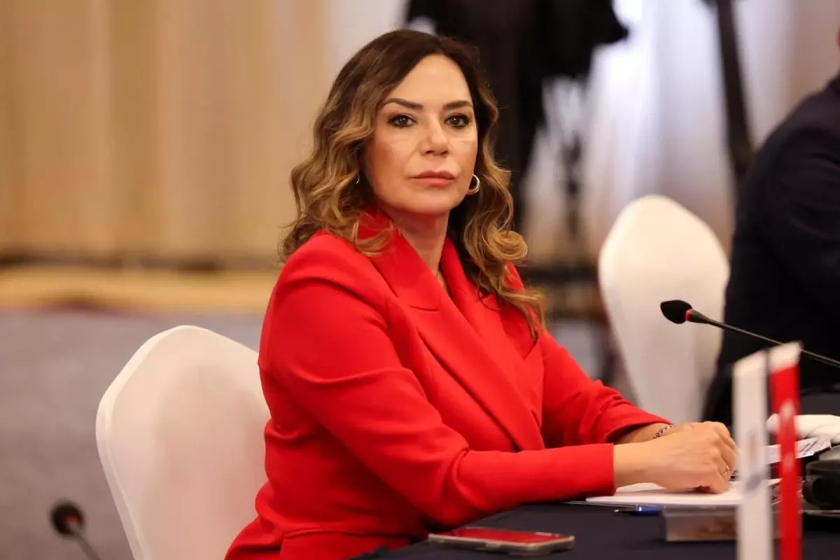 Büyükşehir Belediye Başkanları Mersin'de Buluştu: 2025‑2026 Planları ve Sosyal Adalet Tartışıldı