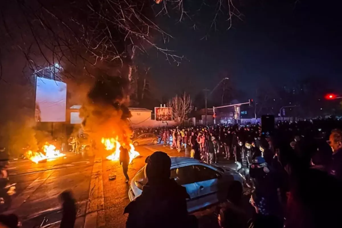 İran’da Protestoların Ölüm Sayısı 3.090’a Yükseldi