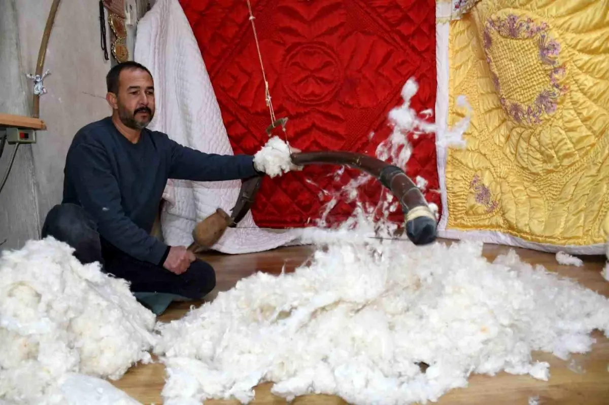 Mersin'in Tarsus'unda 33 Yıllık Hallaçlık Geleneği Dijital Çağa Direniş Gösteriyor