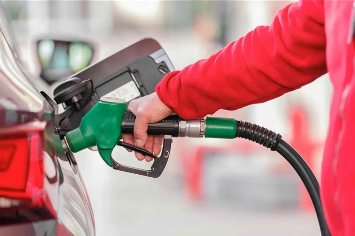 Akaryakıt Fiyatlarında Son Dönemdeki Dalgalanma: Zamdan İndirimine