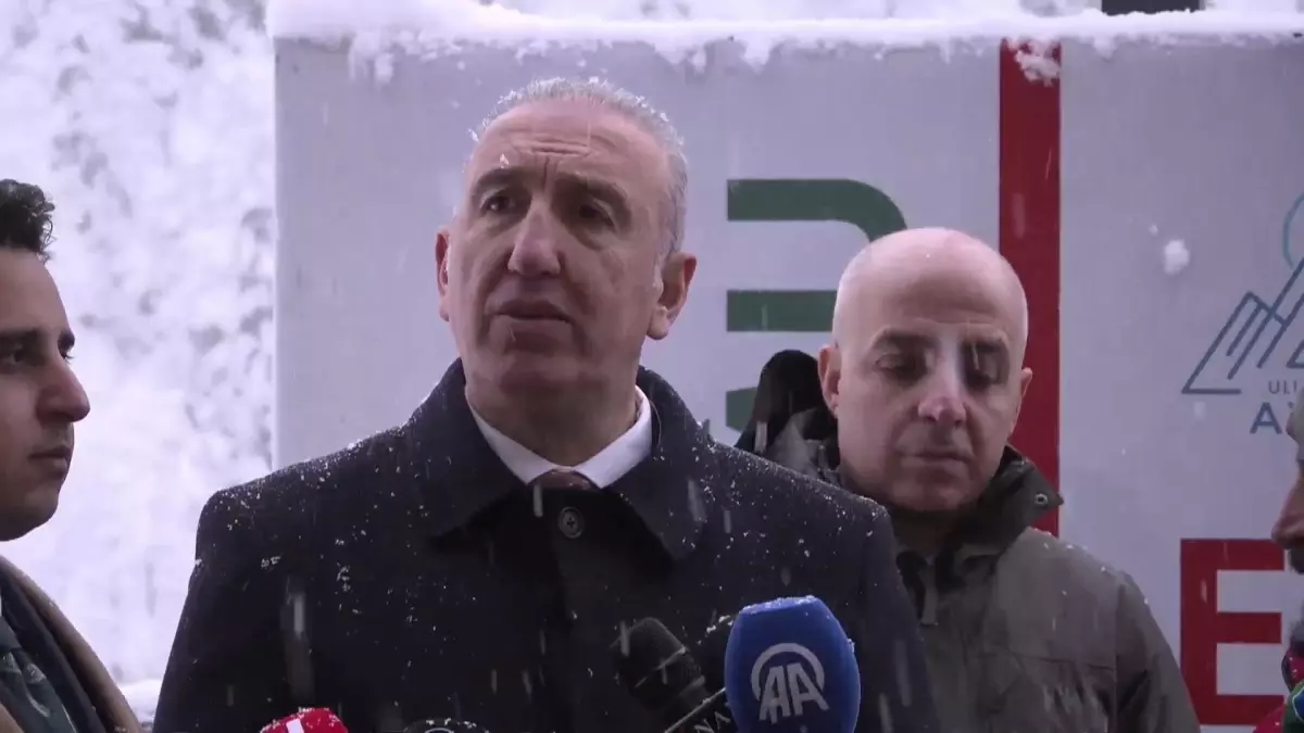 Ayder Enerji Forumu Rize'de Enerji ve Güvenlik Üzerine Derin Tartışmalara Ev Sahipliği Yaptı