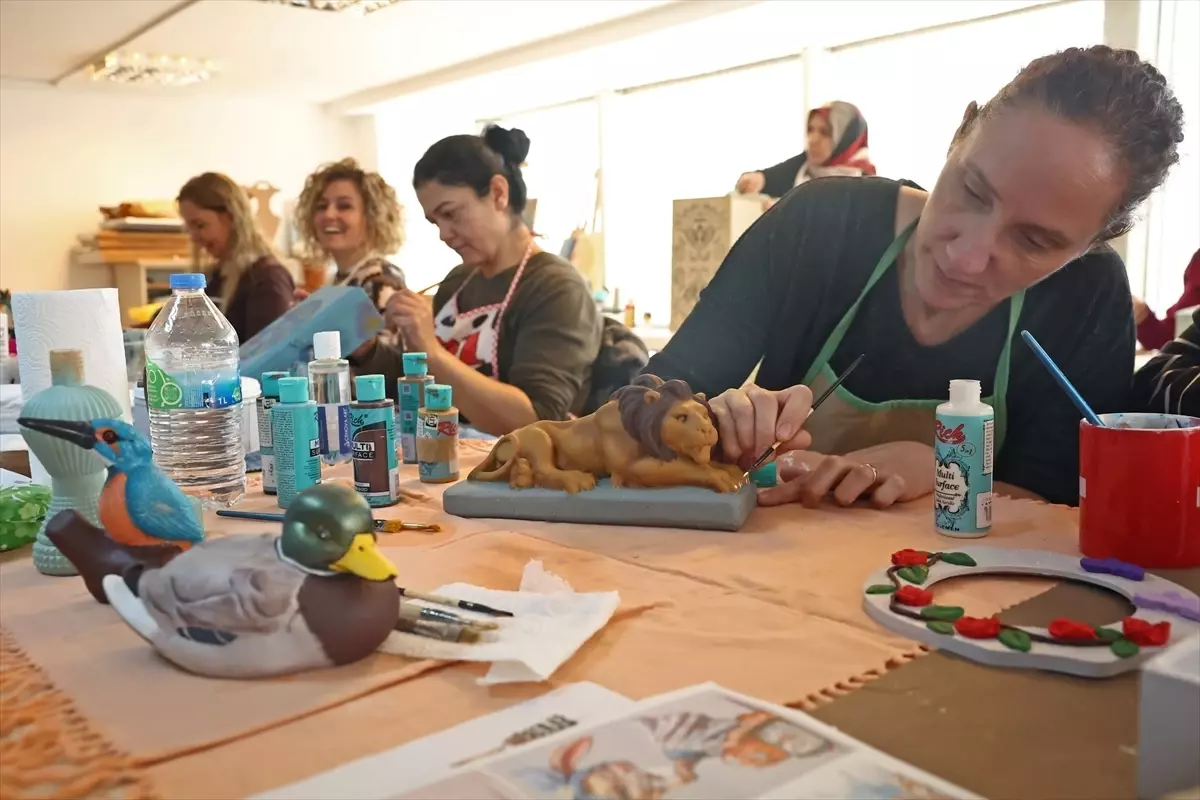 Antalya’da Kurslarla Yeni Kariyer ve Sosyal Bağlantılar