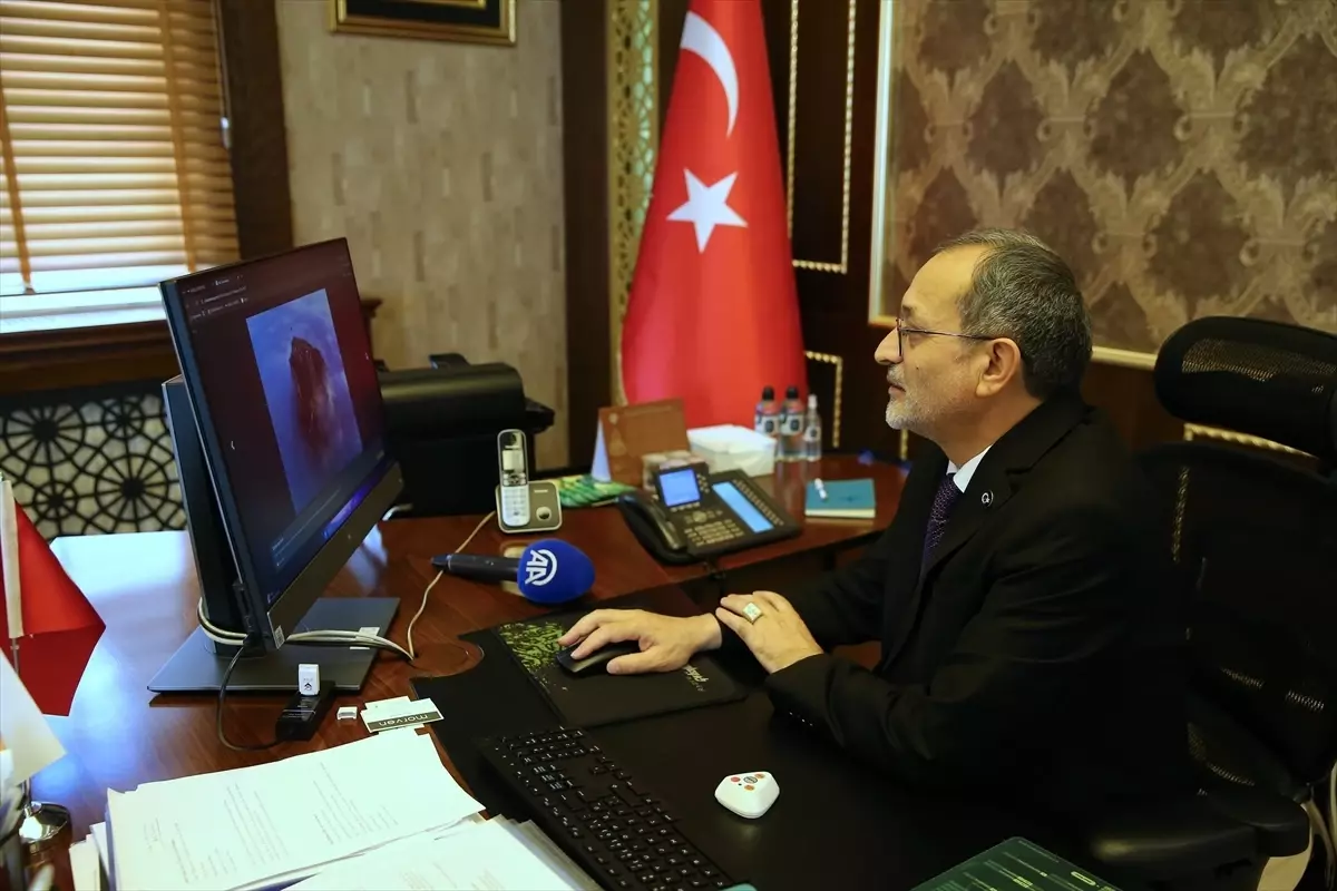 Bingöl Üniversitesi Rektörü Prof. Dr. Erdal Çelik, Yılın Kareleri Oylamasına Katıldı