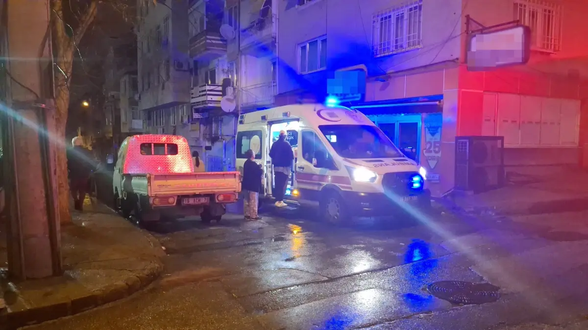 Bursa'nın Osmangazi İlçesinde Çay Ocağı Yangını Hızla Kontrol Altına Alındı