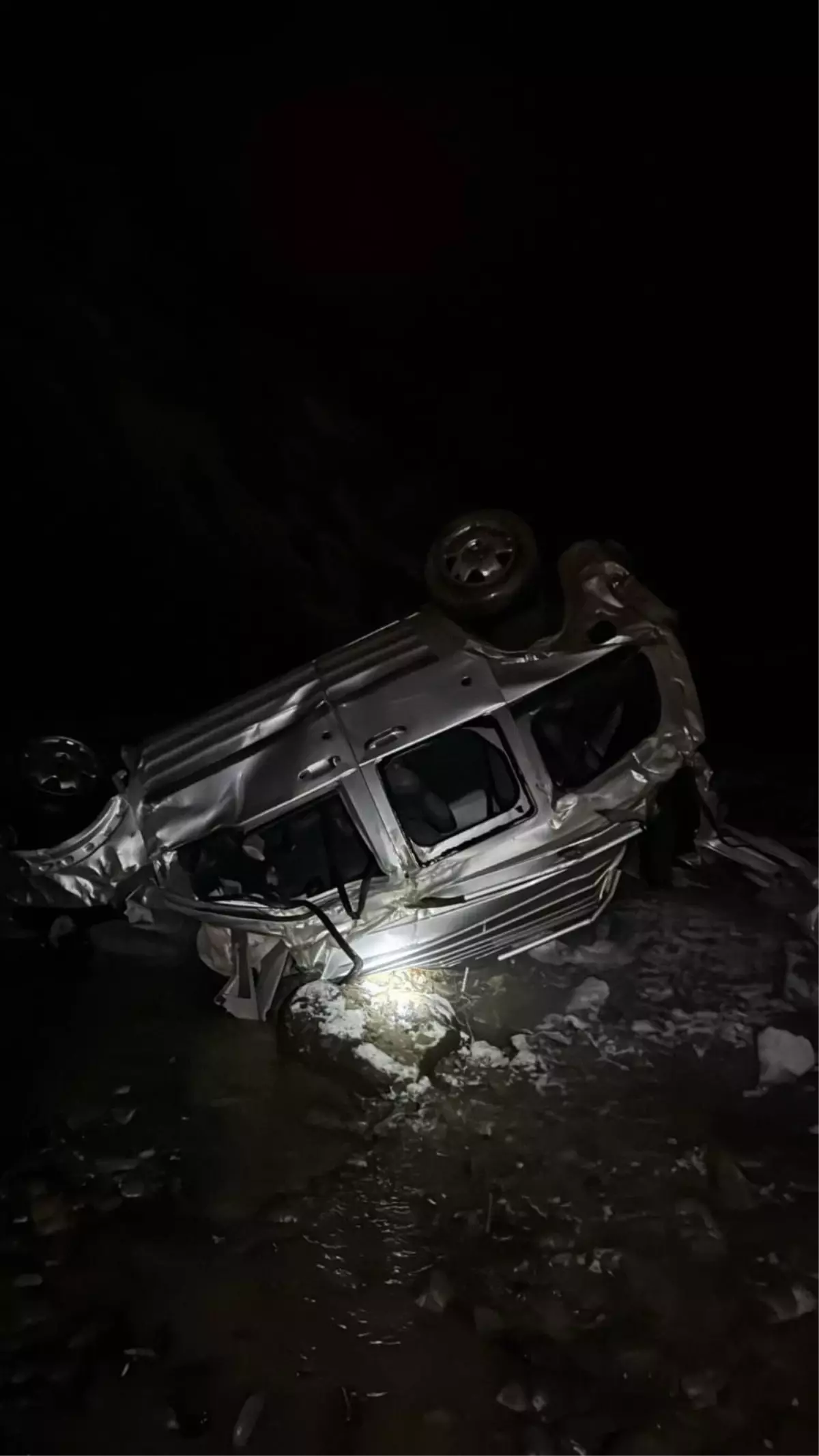 Samsun Ayvacık'ta Buzlu Yolda Kayarak Uçuruma Düşen Araçta 1 Ölü, 2 Yaralı