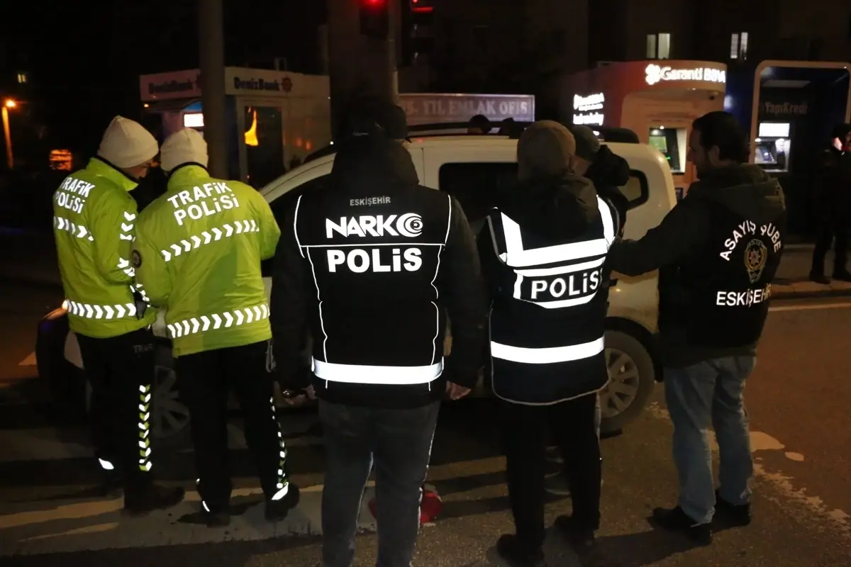 Eskişehir Odunpazarı’nda 500’ün Üzerinde Kişi ve 180 Araç Denetlendi
