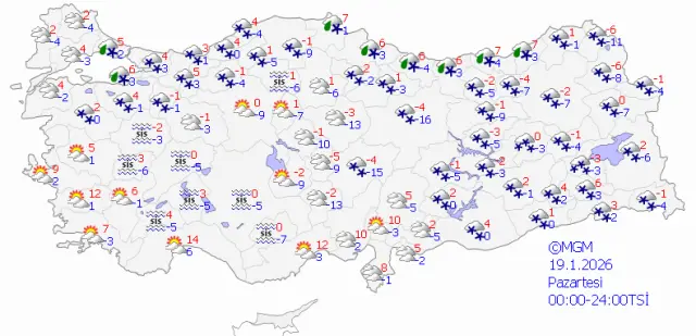 Karla kaplı Boğaz Köprüsü