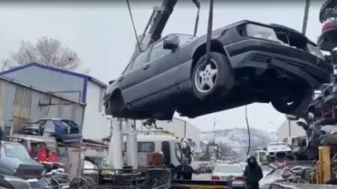 Ankara’da Yurt Dışından Gelen Araçlar Üzerine Hurdacı Operasyonu