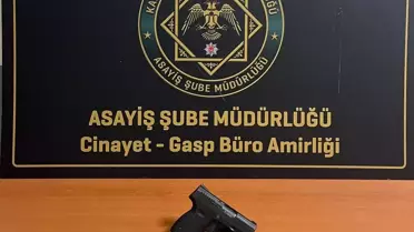 Operasyon sırasında yakalanan şüpheliler