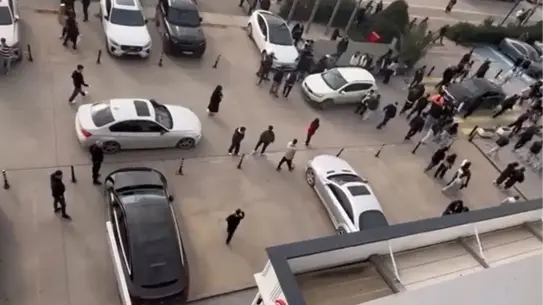 Bursa’da Karne Şöleni Sonrası Alışveriş Merkezinde Gerginlik