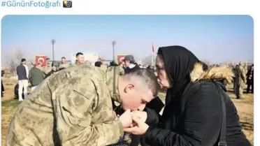 Ana ve asker oğlunun duygusal fotoğrafı