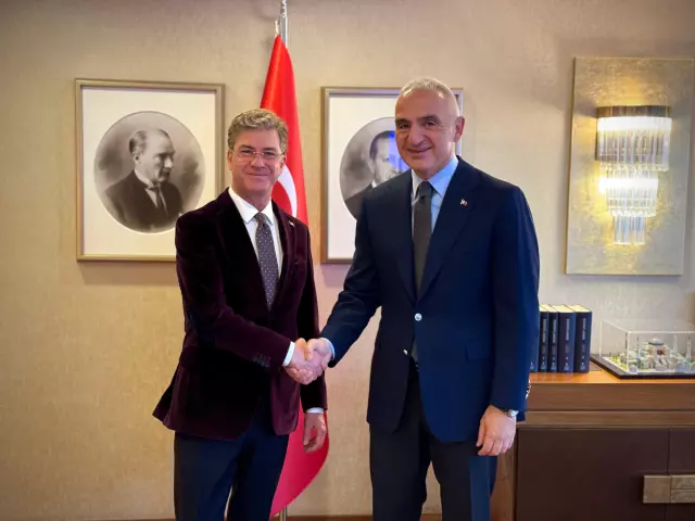 Tan Sağtürk ile bakanlık yetkilileri