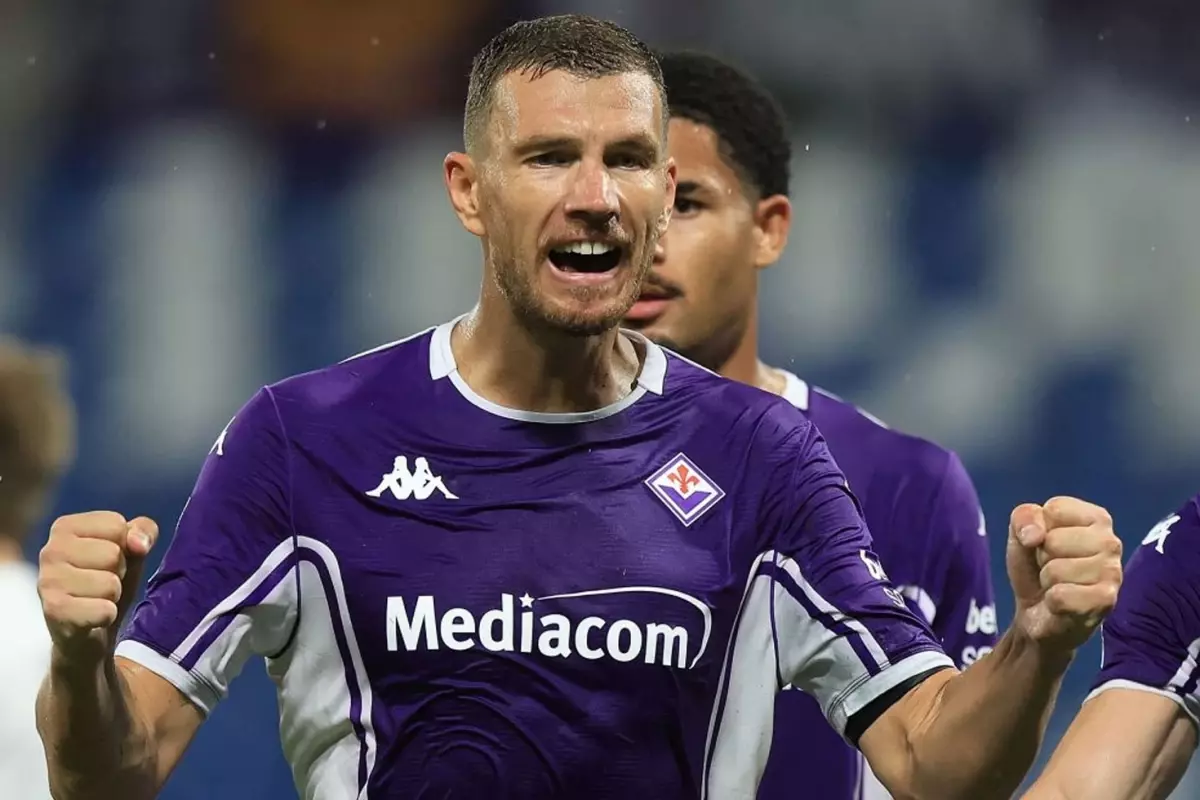 Paris FC, 40 Yaşındaki Tecrübeli Golcü Edin Dzeko'yu Transfer İçin Hedef Gösterdi