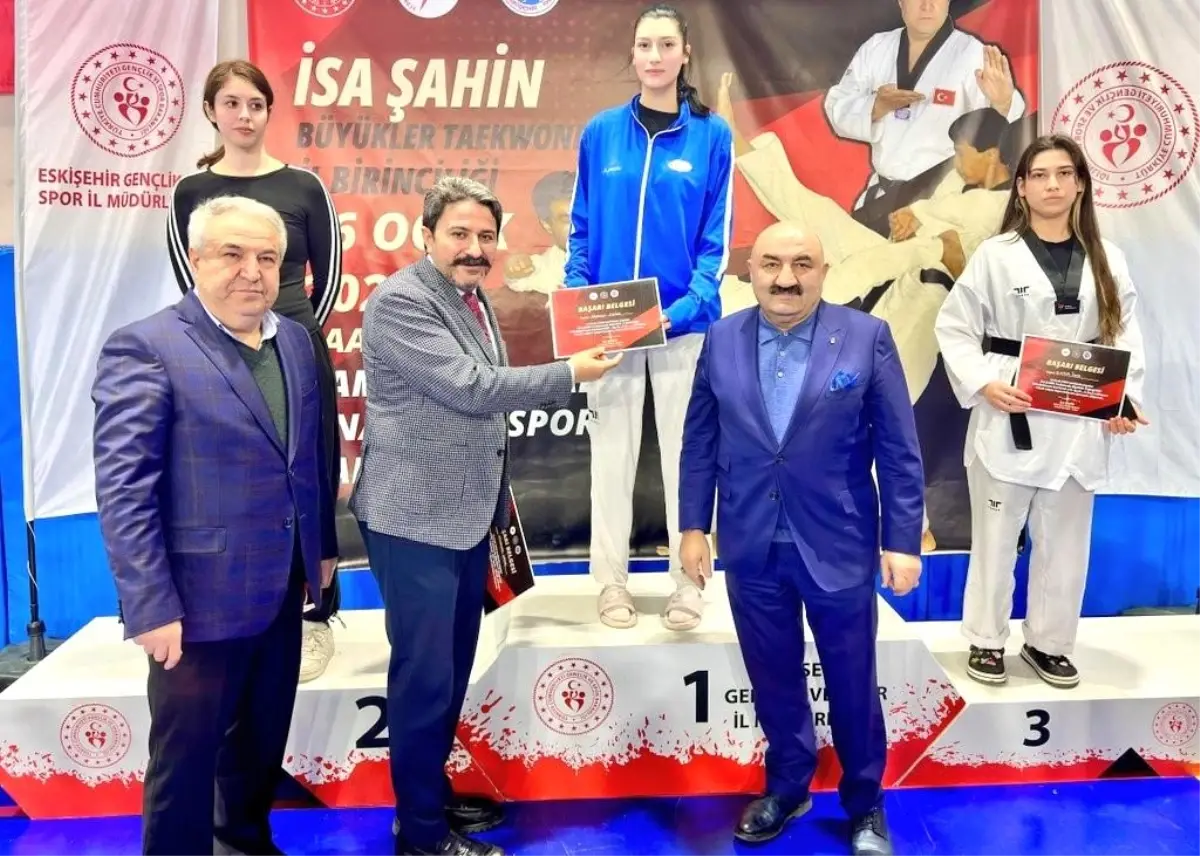 Eskişehir Büyükler Taekwondo İl Şampiyonası Finali Heyecanla Tamamlandı