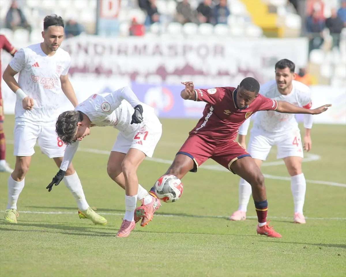 Bandırmaspor, Pendikspor'u 4-1 Yenerek Şampiyonluk Yolunda Önemli Adım Attı
