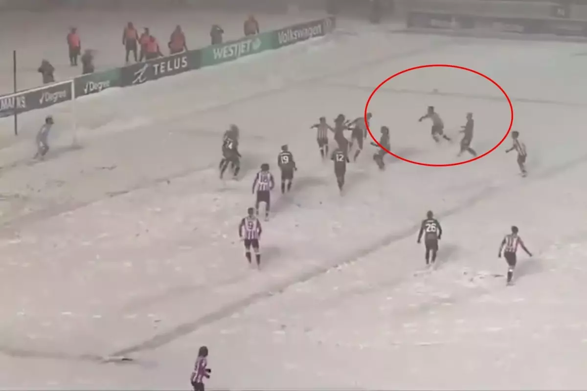 Kar Yağışı Altında Kanada Premier Ligi Finali: Atletico Ottawa 2-1 Galip Geldi