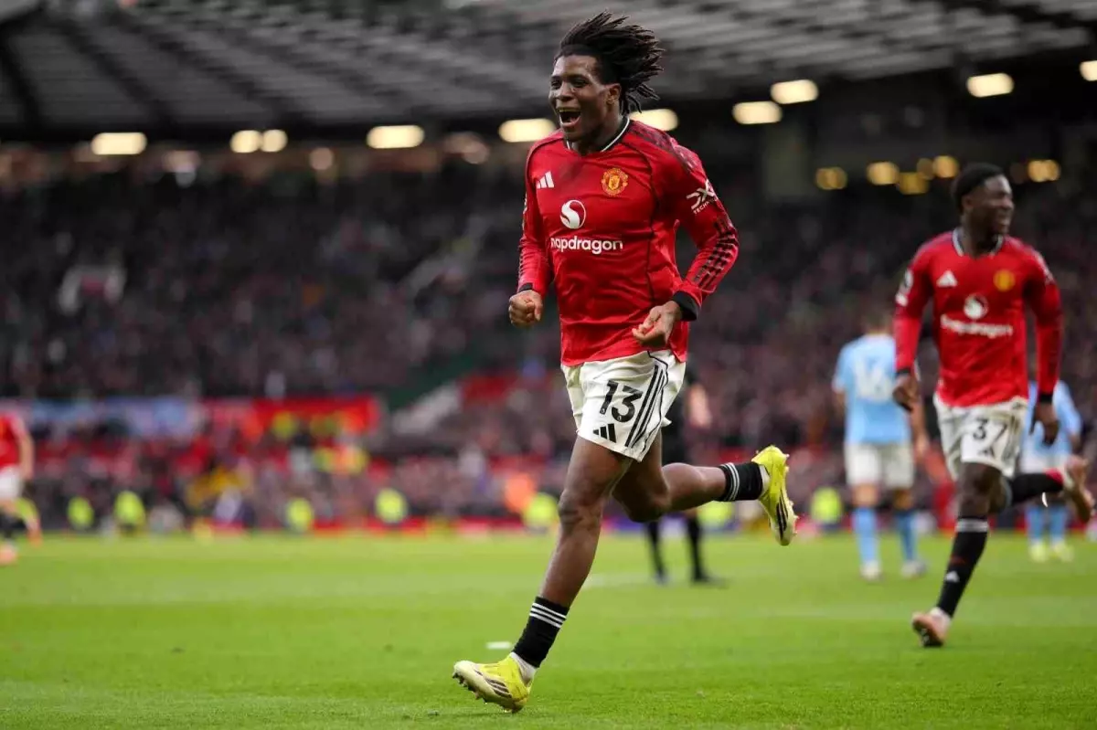 Manchester United, Şampiyonluk Mücadelesinde City'i 2-0 Mağlup Etti