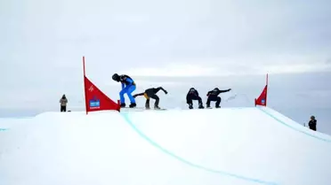 Erzincan Ergan Dağı'nda Snowboard Cross Avrupa Kupası Coştu