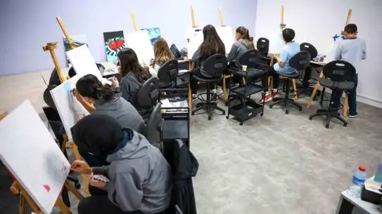 Gençlik merkezinde yapılan bir atölye çalışması