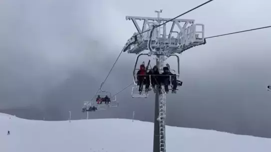 Keltepe Kayak Merkezi'nde Sömestr Tatili Coşkusu: Pistler Kalabalık!