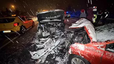 Düzce’de Kaygan Yollarda Çarpışma: 7 Yaralı