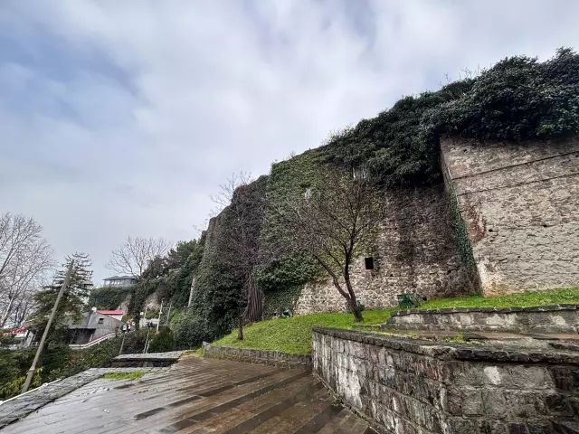 Kale çevresindeki yeni yapı projeleri taslakları