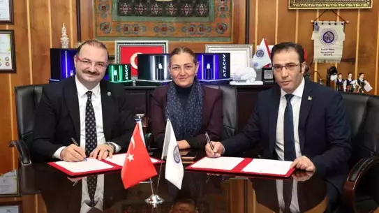 Atatürk Üniversitesi ve KUDAKA’dan Geleneksel Halı Sanatını Destekleyen “Yeteneğini Keşfet” Projesi Başlatıldı