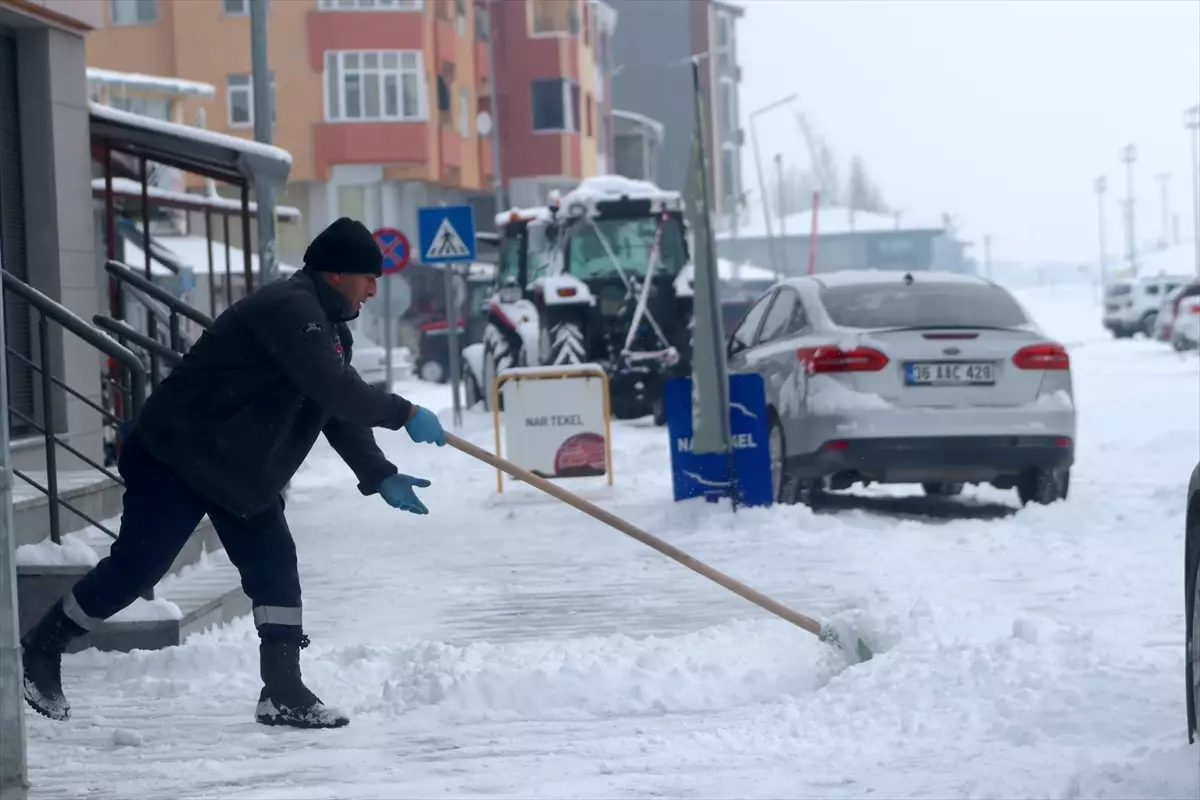 Doğu Anadolu’da Düşen Sıcaklıklar ve Yoğun Kar Yağışı Bölgeyi Etkiliyor