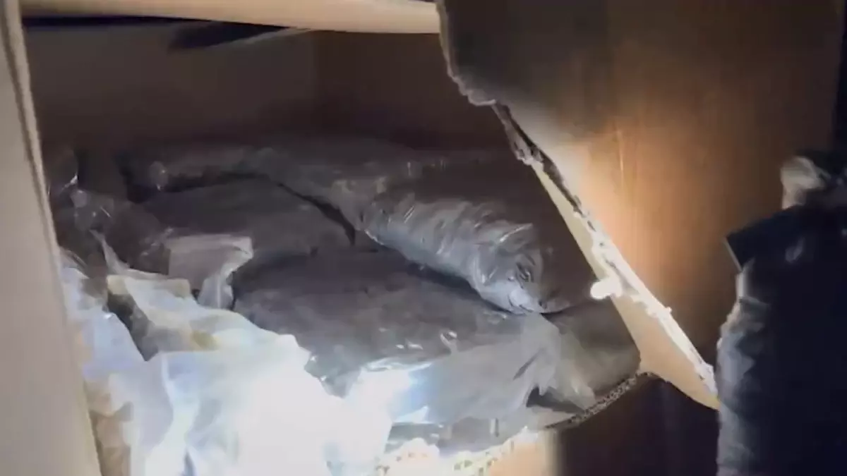 Edirne'de Dev Uyuşturucu Operasyonu: 220,7 kg Kokain ve 69 kg Skunk Ele Geçirildi
