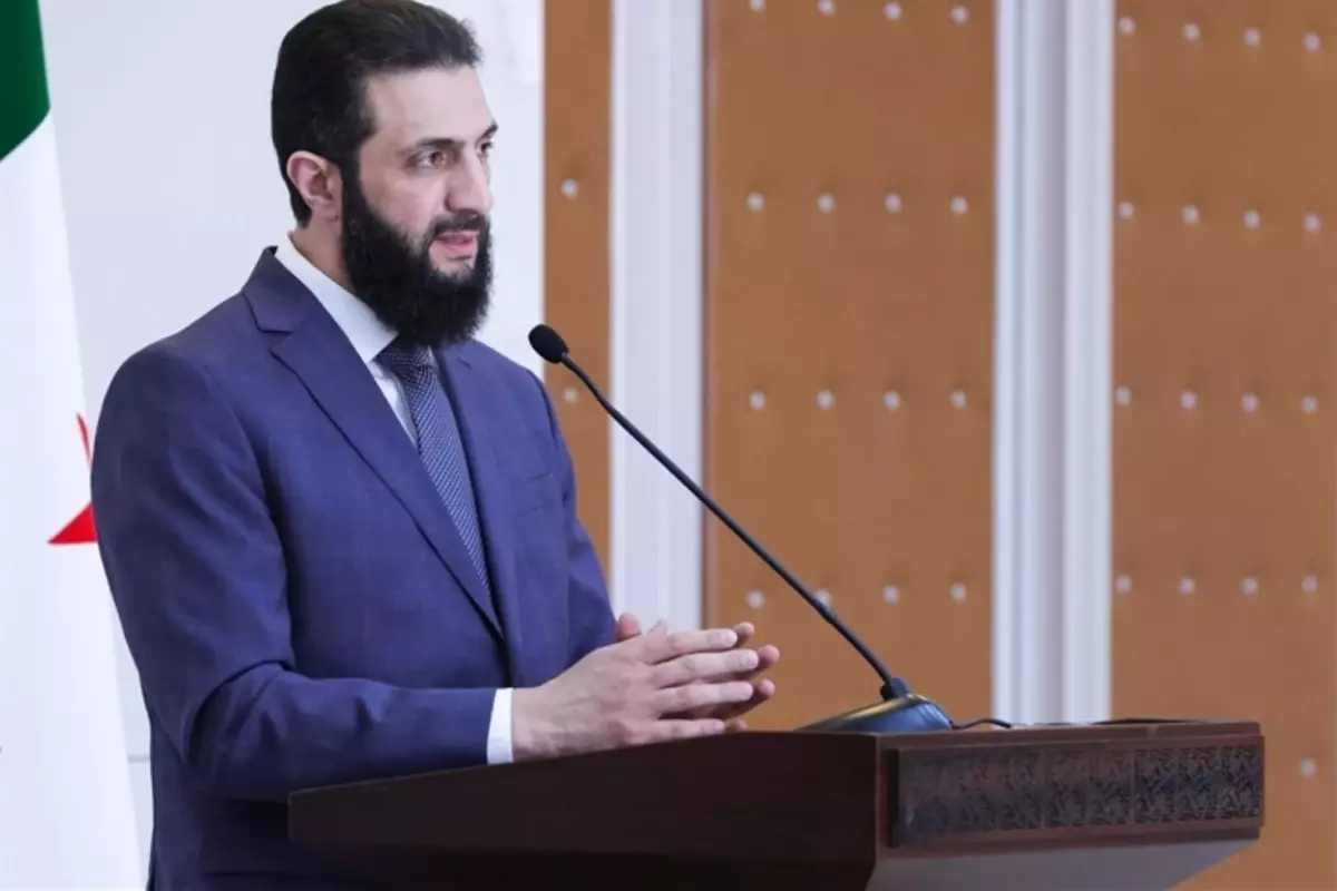 Şara, Suriye'de Özerk Yönetimin Sonlanacağını Resmen Açıklıyor