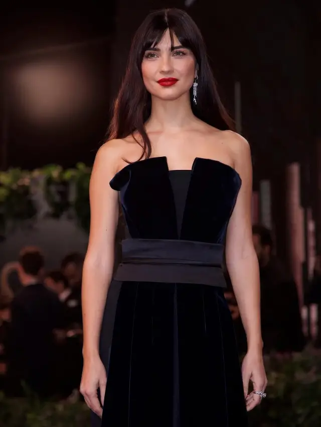 Tuba Büyüküstün ve sunucu