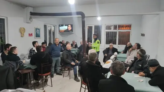 Alaçam’da Jandarma Ekiplerinden Sürücülere Ücretsiz Trafik Güvenliği Eğitimi