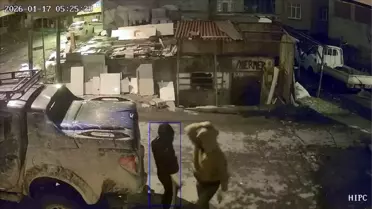 Avcılar’da Mermer Dükkanına Yönelik 80 Bin Liralık Hırsızlık Olayı Güvenlik Kameralarında Görüldü