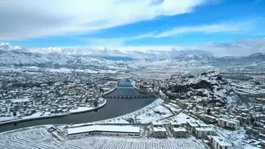 Osmancık'ta Kış Coşkusu: Çocuklar Karın Keyfini Çıkarıyor