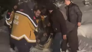Kastamonu’da Karla Kapalı Köy Yolu, Hasta Hastaneye Ulaşamadan 2 Saatte Kurtarıldı