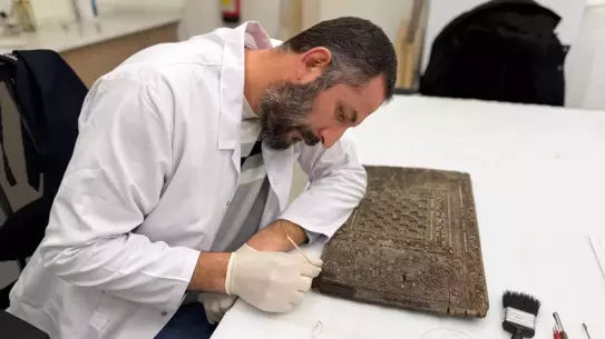 Türkiye’nin 12 Laboratuvarında 251 Bin Tarihi Eser Yeniden Hayata Kavuşuyor